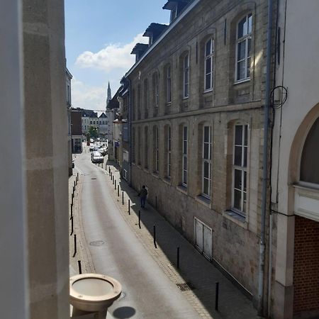 Spacieux Et Cosy Duplex Centre Historique - 2 Chambres - Transport Facile Valenciennes Buitenkant foto