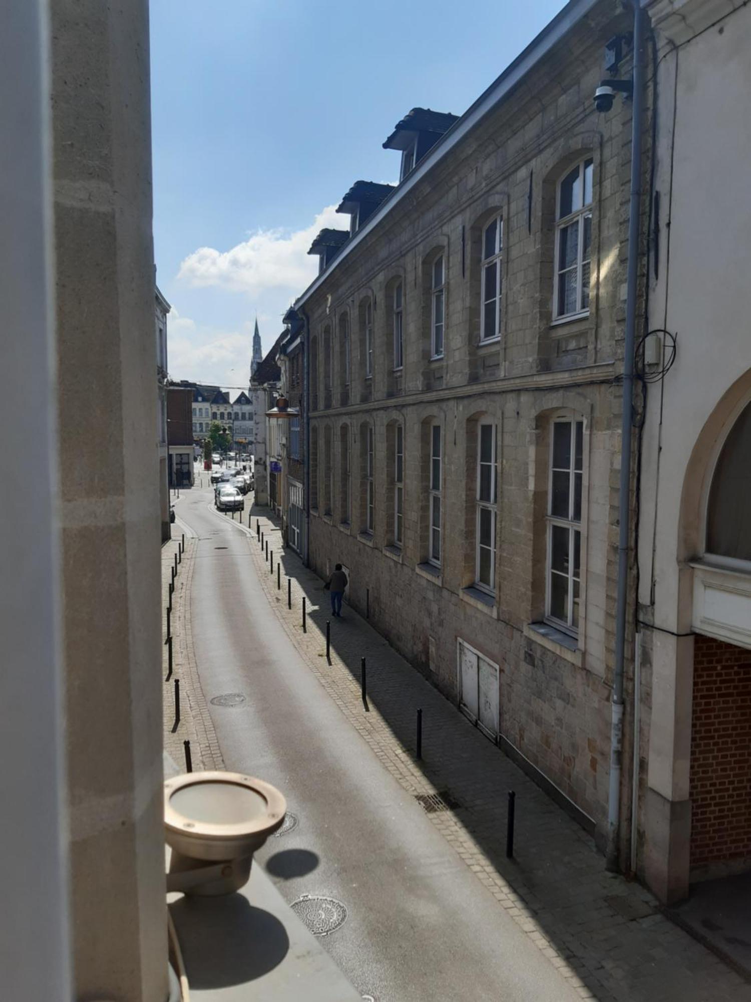 Spacieux Et Cosy Duplex Centre Historique - 2 Chambres - Transport Facile Valenciennes Buitenkant foto
